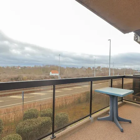 Apartment Bright With Terrace In Oostduinkerke, Cleaning Included